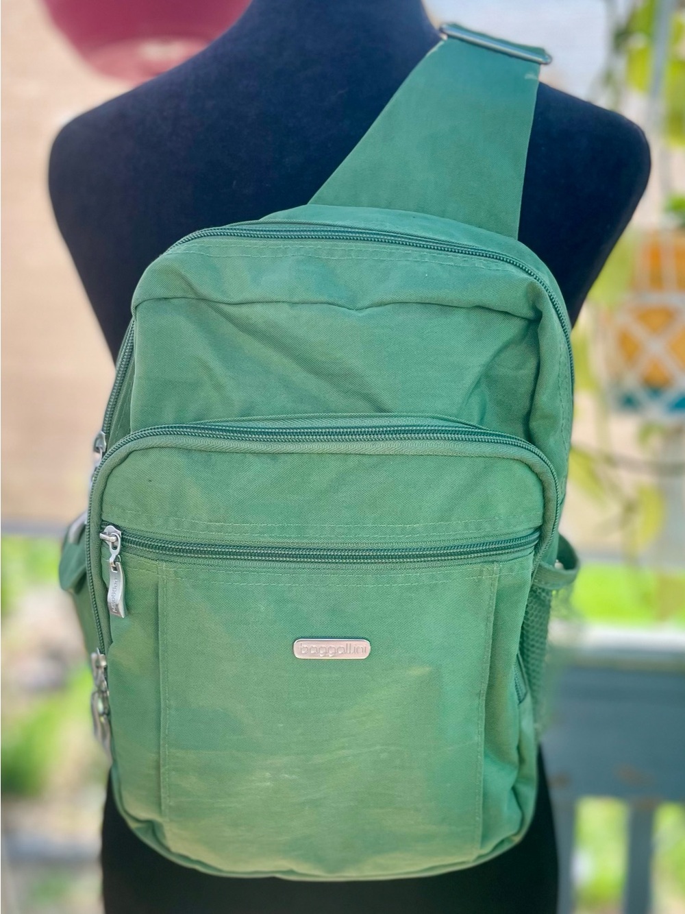 Baggallini Uptown Green Crossbody Travel Sling